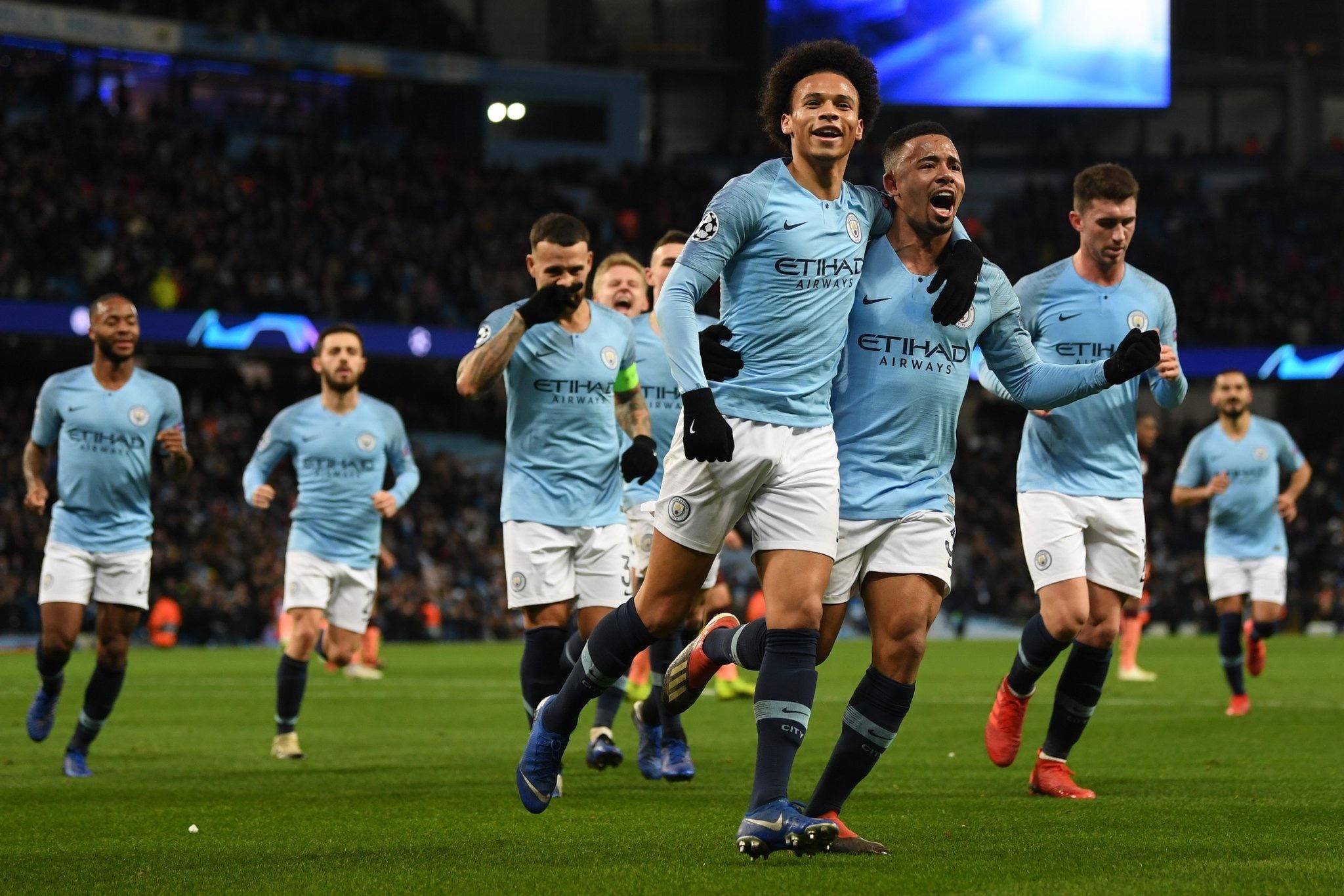 也吸引了外 也吸引了外